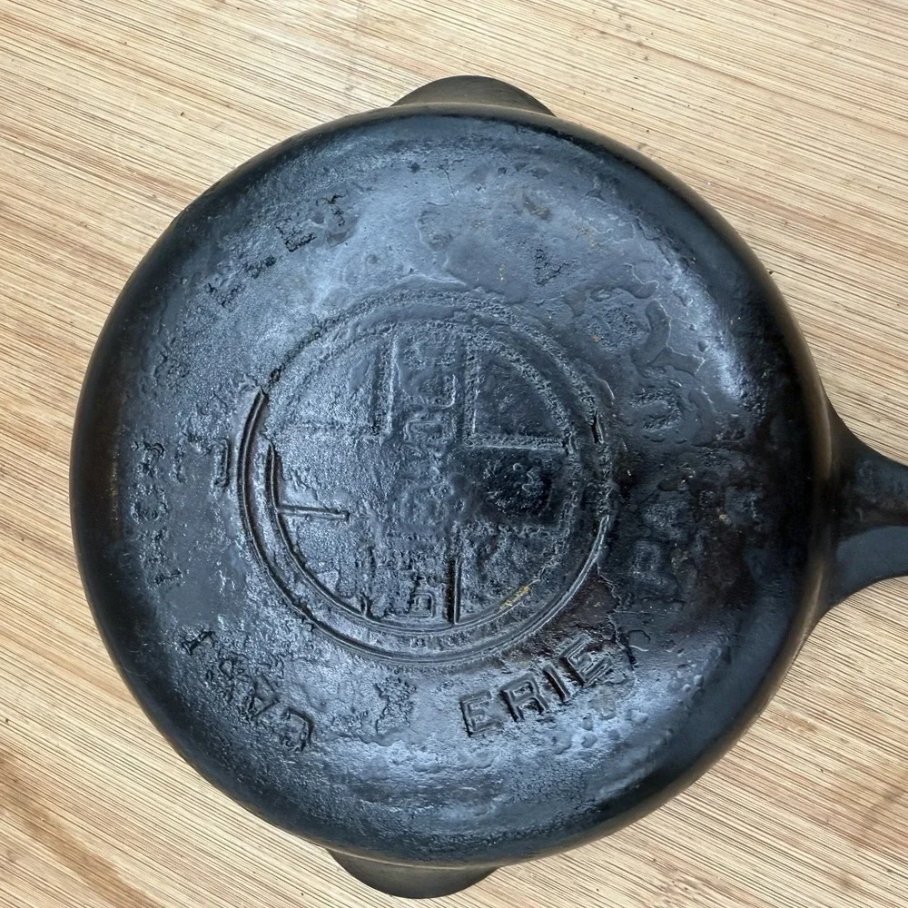 Vintage 1930's Griswold No. 3 709 E Cast Iron Skillet‎ Small Block Logo Erie, PA